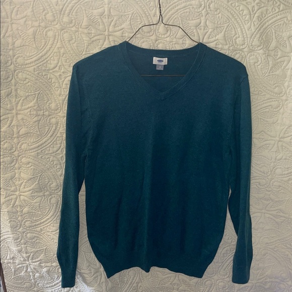Old navy v-neck - Picture 1 of 3